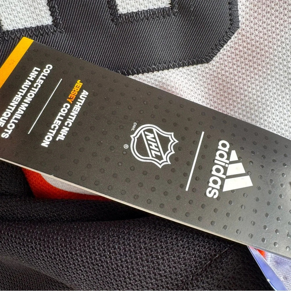 💥Adidas NHL Authentic Jersey Philadelphia Flyers, #79 HART - Picture 10 of 12